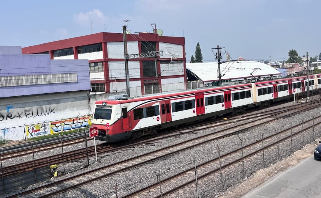 La marcha lenta del Tren Suburbano es entre las estaciones Cuautitlán y Tultitlán. Foto. Arturo Contreras