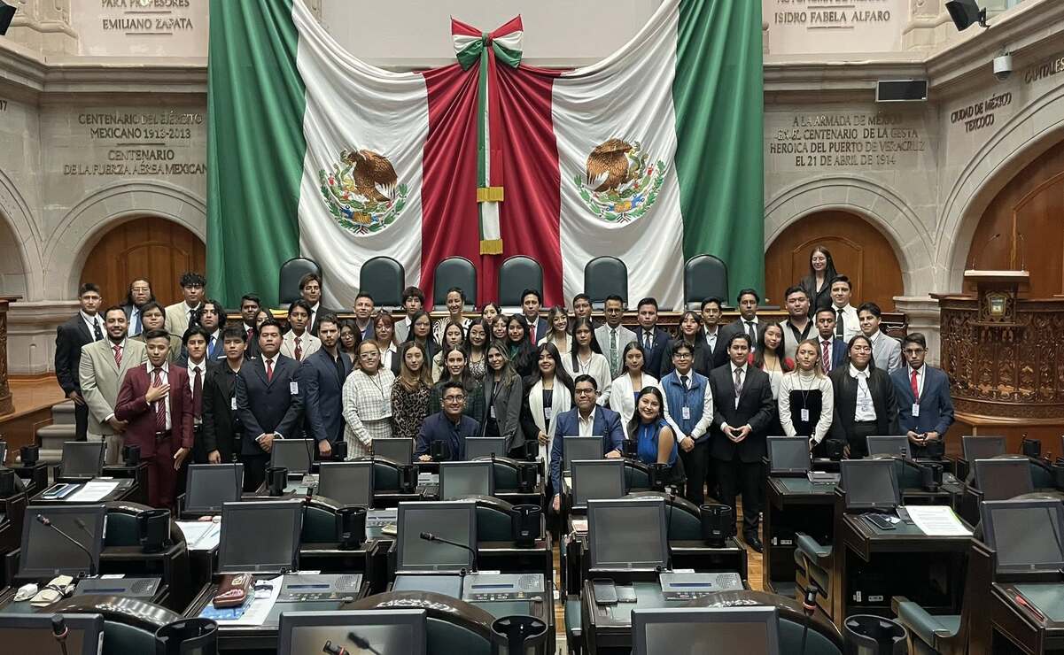 Jóvenes del Edomex podrán ser parte del Parlamento Estatal de la Juventud