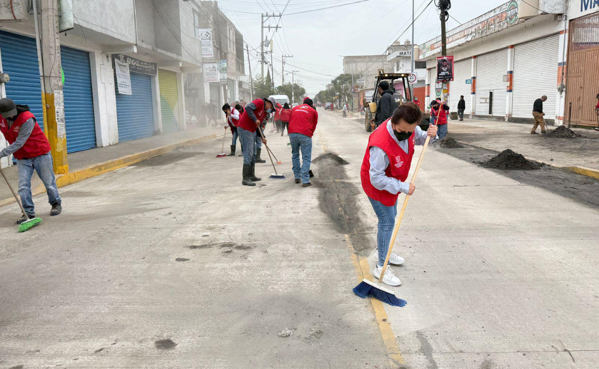 Apoyo total en San Mateo Atenco: Tras las lluvias, el gobierno municipal entrega víveres y ayuda a las familias afectadas. Foto: Especial