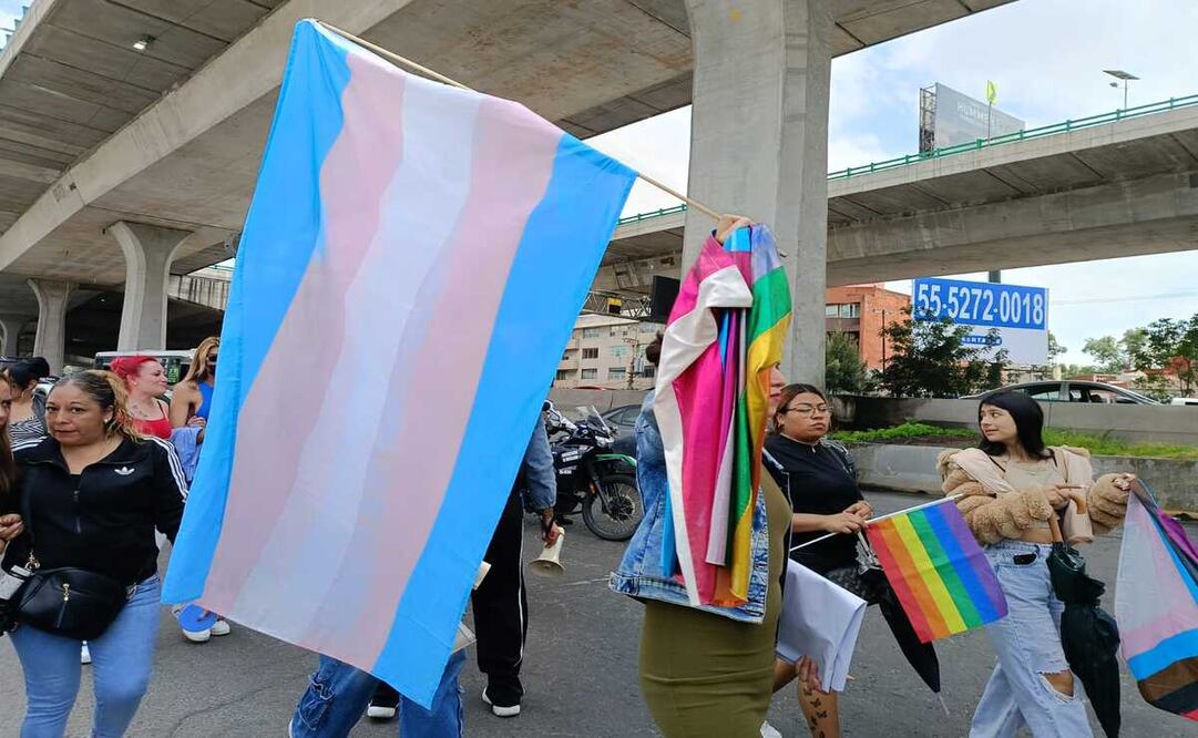 Michelle, mujer trans de 34 años, hizo pública su denuncia por tortura y agresión transfóbica a manos de policías de Naucalpan. El caso ya está siendo investigado por la FGJEM.  Foto: Gisela Gonzales Granados / El Universal Estado de México