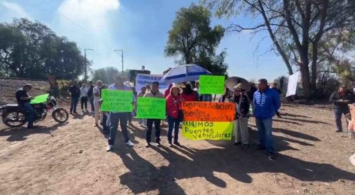 Vecinos denuncian que el proyecto actual no contempla pasos vehiculares, lo que asfixiaría la movilidad local. Foto Especial