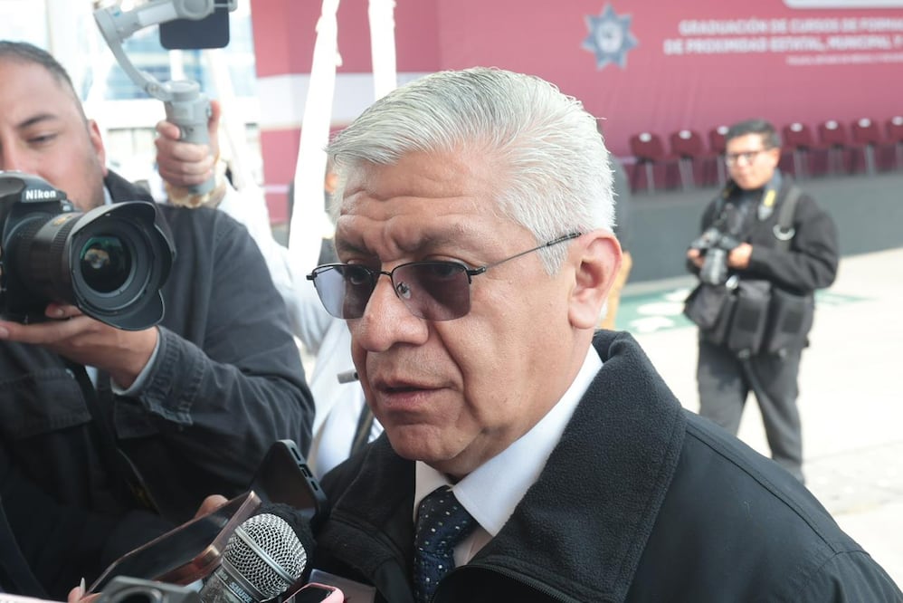 Cristóbal Castañeda Camarillo, titular de la SSEM, anunció la separación del cargo de siete elementos involucrados en la vigilancia del penal. Foto Especial