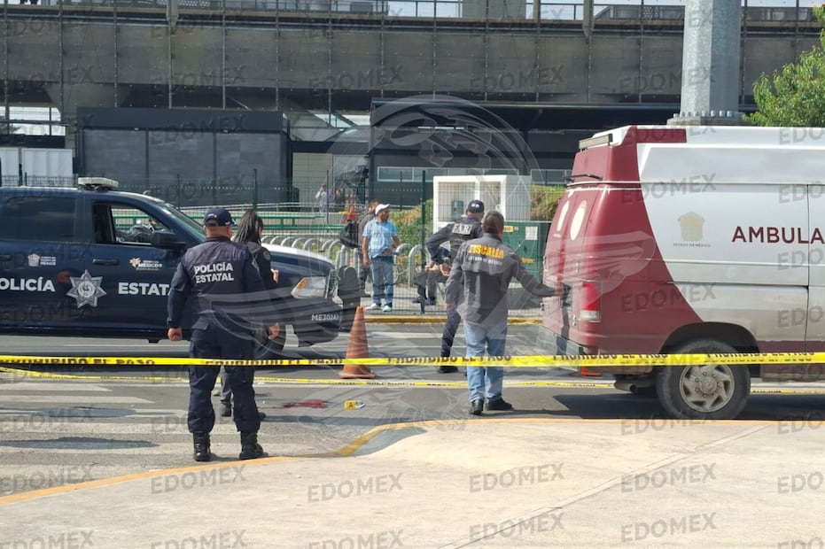 Los servicios de emergencias llegaron al sitio. Foto. Abigail Alcántara. El Universal
