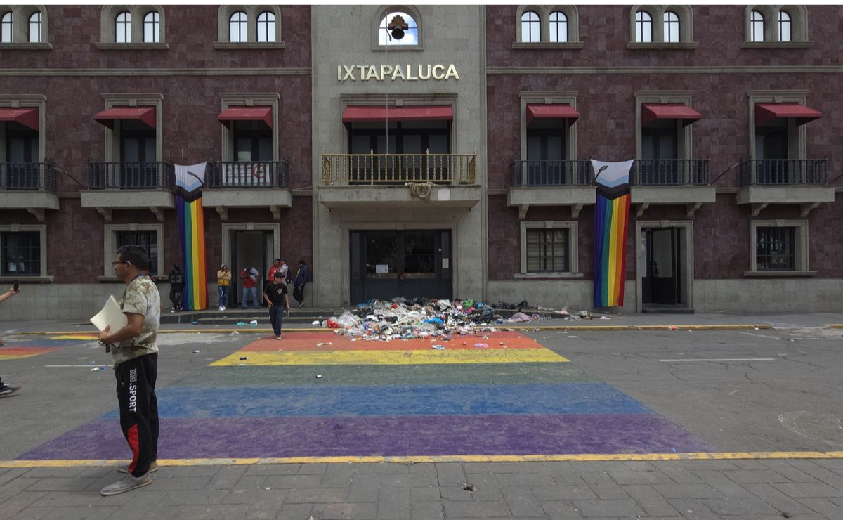 Recolectores de basura bloquean y denuncian extorsión Foto: Especial