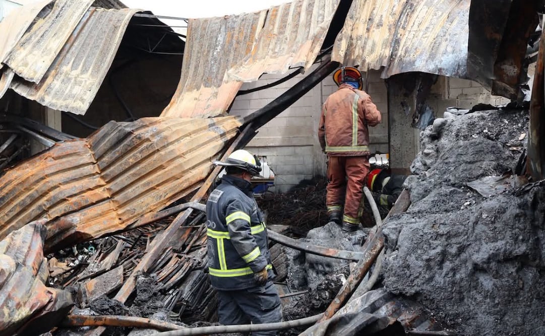 La zona mantiene vigilancia permanente tras la tragedia del sábado que cobró la vida del bombero Miguel Hernández López. Foto Especial