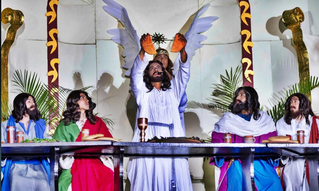 Interpretación de la Última Cena y lavatorio de pies durante la 182 Representación de la Semana Santa en Iztapalapa. Foto: Hugo Salvador/EL UNIVERSAL