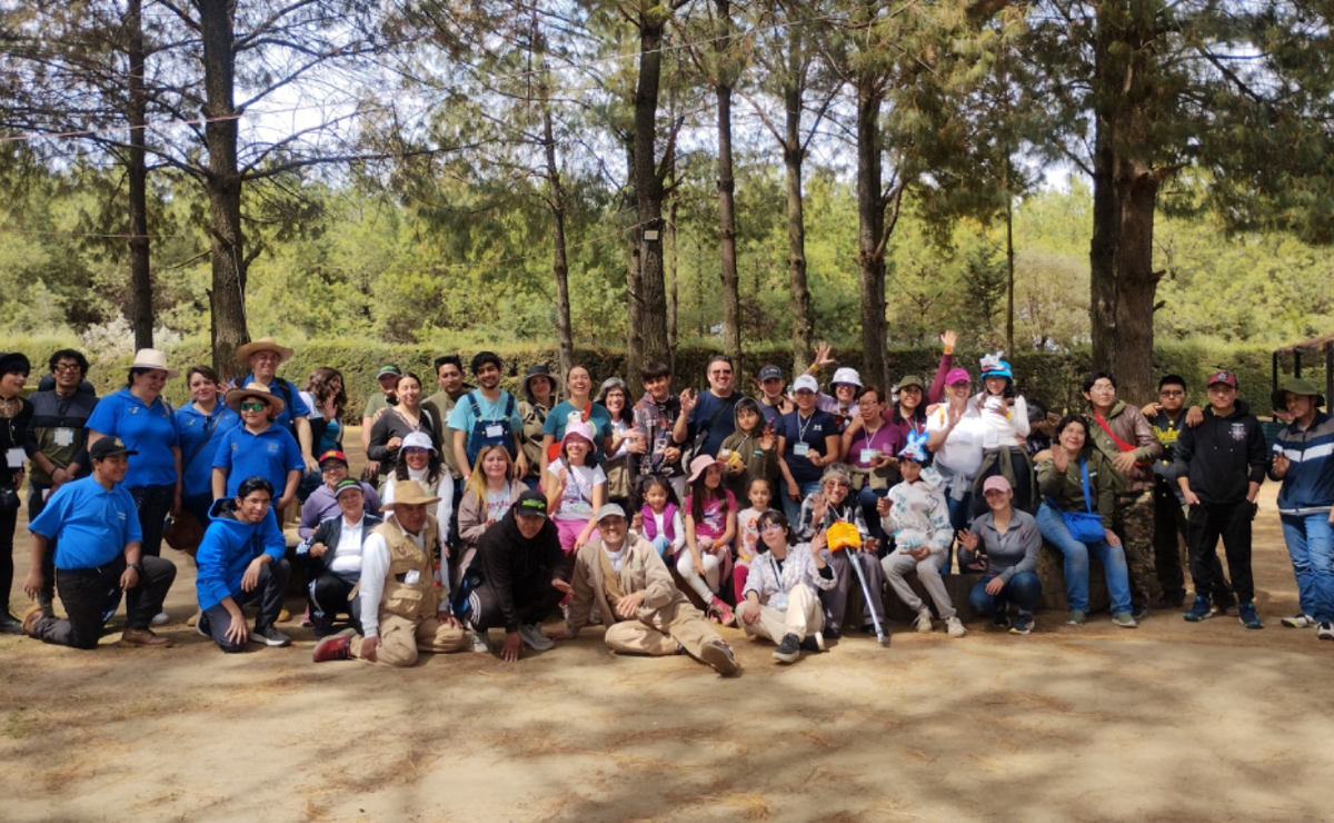 En Zacango, las familias se sumergieron en el mundo natural para aprender la importancia de la conservación. Foto: Especial