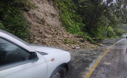 Realizan labores de limpieza por lluvias en carretera Ocuilan-Cuernavaca
