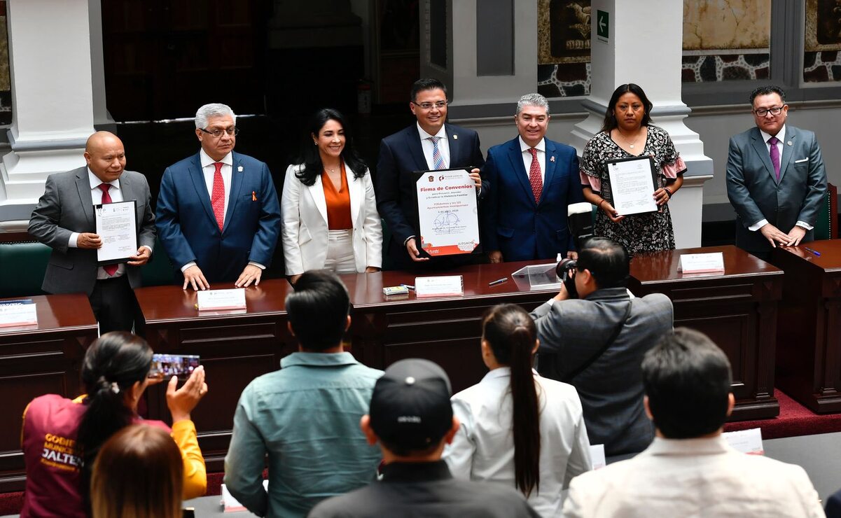Ayuntamientos, el Poder Judicial y el DIFEM firmaron un convenio para prevenir, atender y erradicar la violencia género. Foto: Especial