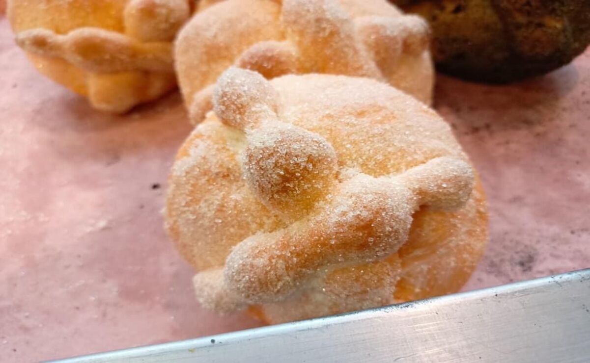 El pan de muerto es un puente entre el mundo de los vivos y el de los muertos. Foto: Karen Aldama