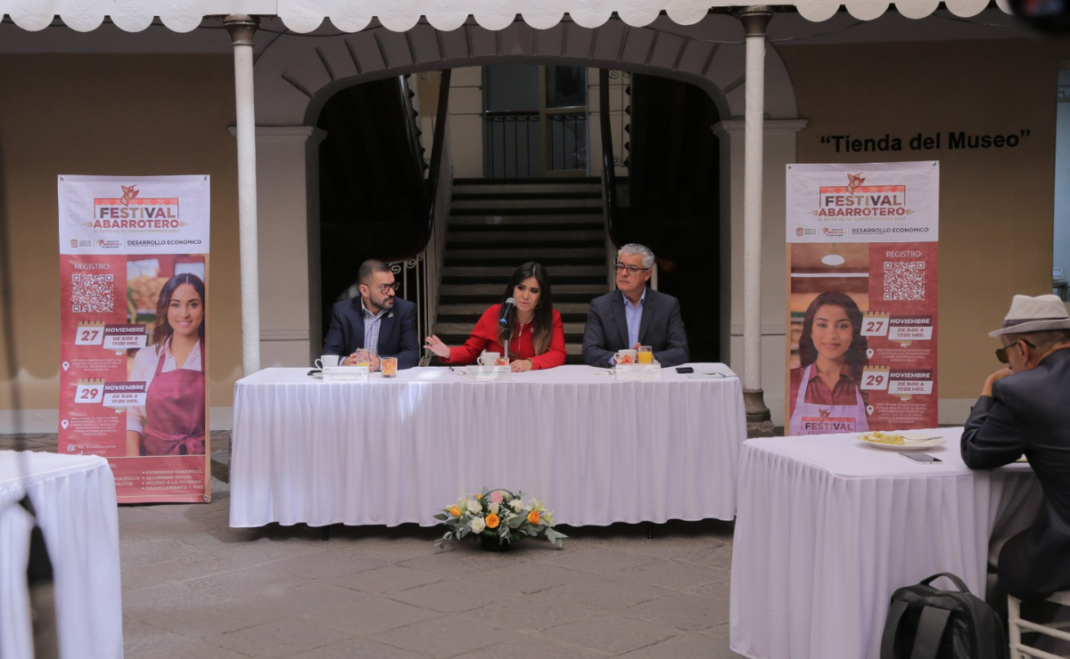 La titular de la Sedeco dio a conocer que en el Estado de México operan 166 mil 413 tiendas de abarrotes Foto: Especial