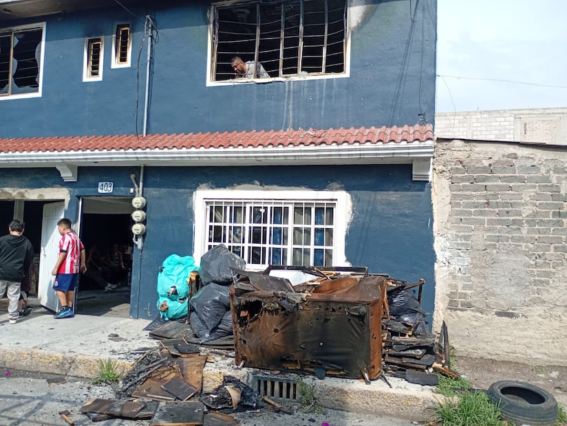 El incendio dejo sin patrimonio a la familia Chávez. Foto. Especial