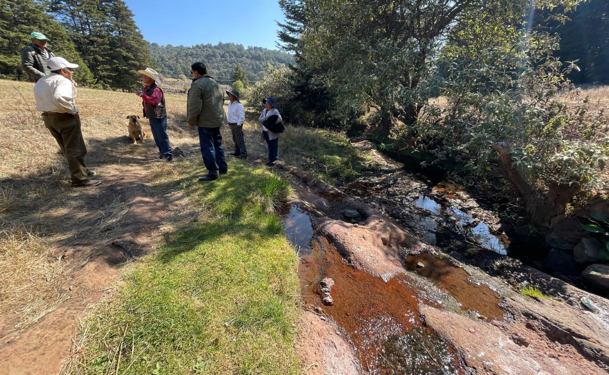 Contaminación inminente: Tiradero clandestino amenaza el río Santa Cruz Tejocote en El Oro Foto: Michelle Sánchez