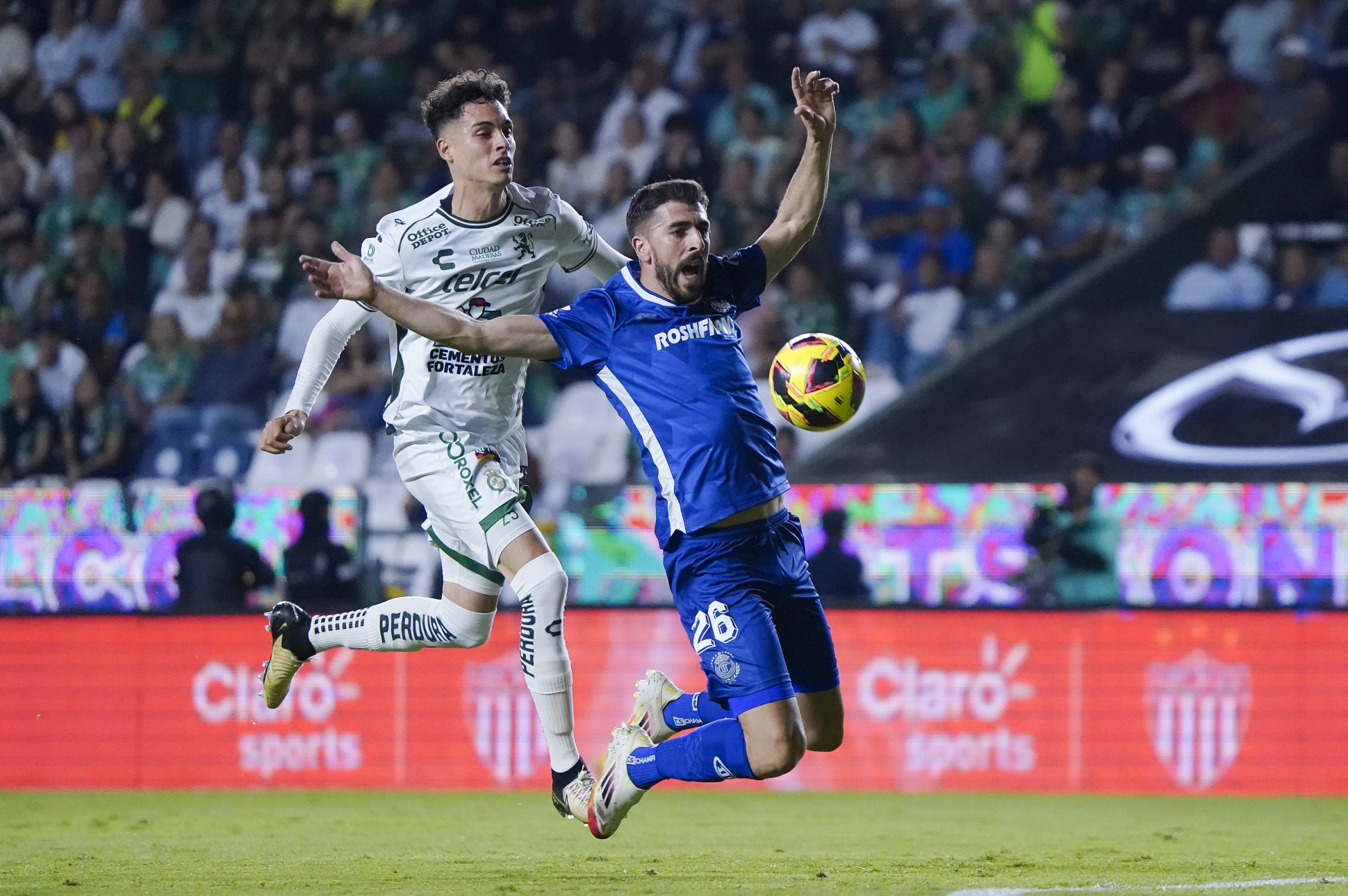 Los cambios realizados por el "Turco" Mohamed en el segundo tiempo permitieron a Toluca ser más ofensivo y lograr el empate. Foto Especial