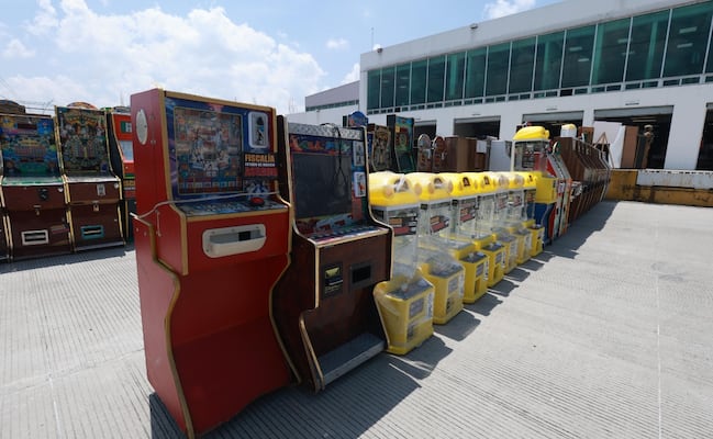 Máquinas expendedoras, videojuegos y simuladores deben pagar impuestos