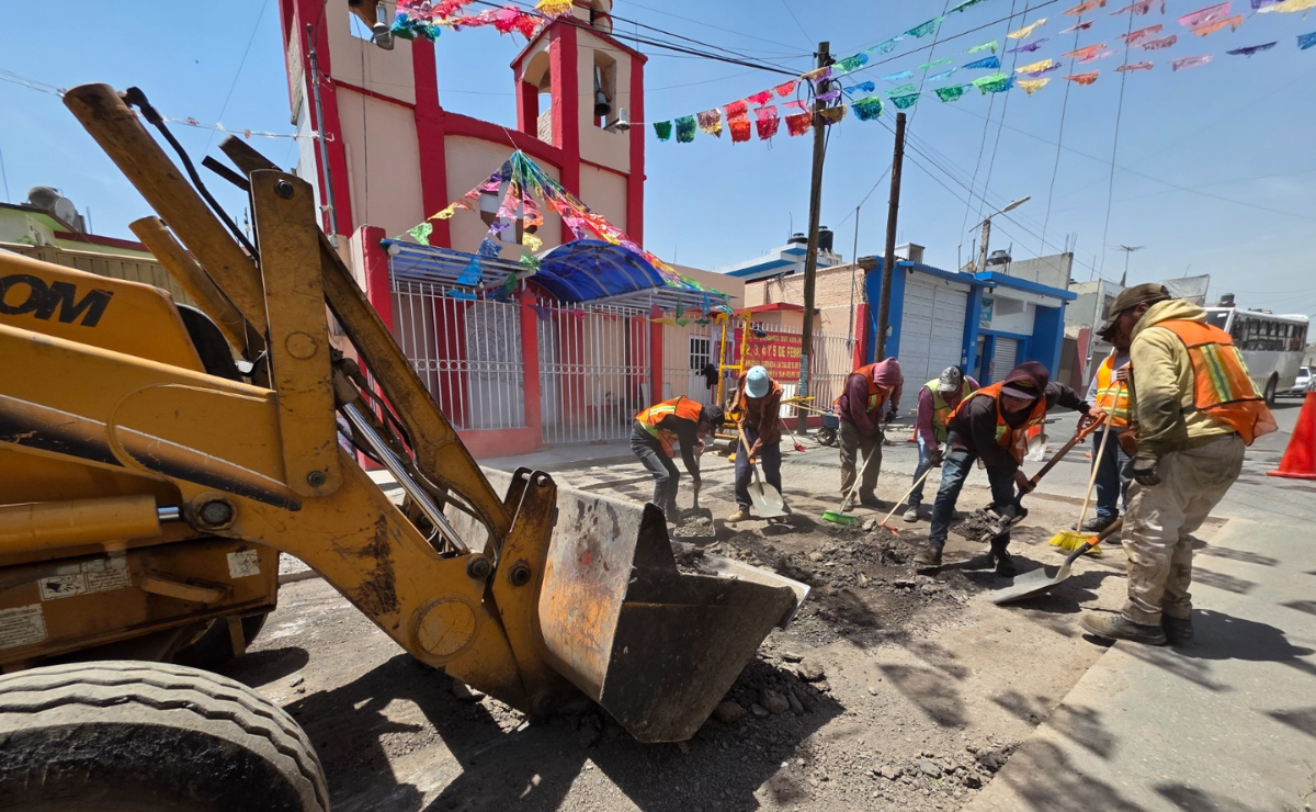 A pesar de las lluvias, Toluca avanza. El equipo de Ricardo Moreno trabaja sin descanso en el bacheo. Foto: Especial