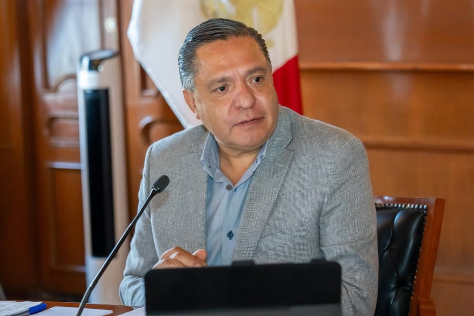 El presidente municipal de Toluca, Ricardo Moreno Bastida, anuncia el despliegue de alerta preventiva a través de sus canales oficiales. Foto Especial