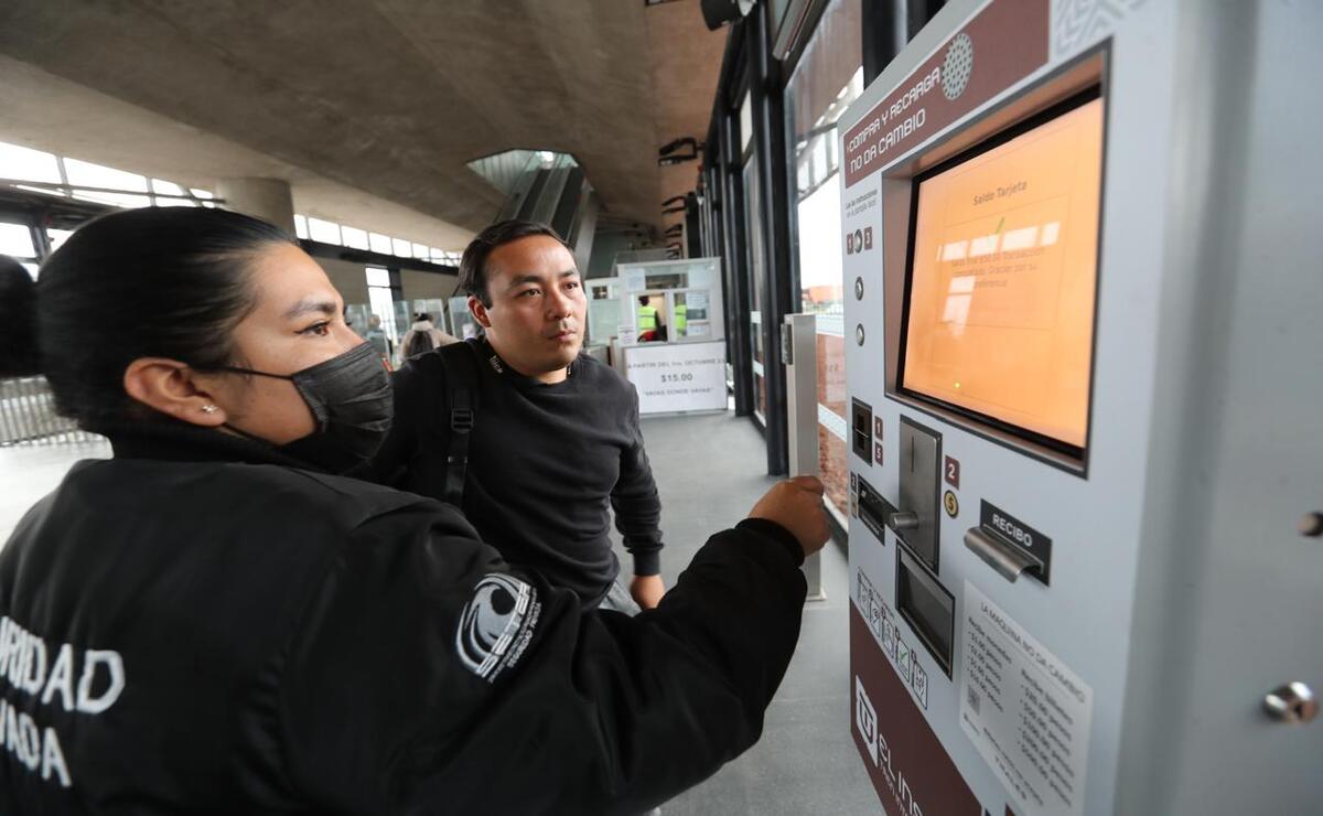 La tarjeta de Movilidad Integrada se puede adquirir a través de las máquinas expendedora que se ubican en las cinco estaciones del Tren Interurbano. Foto: Jorge Alvarado