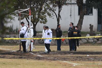 Confirman 6 muertos por desplome de jet privado en Toluca