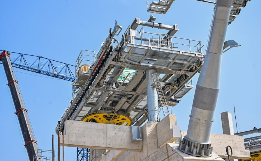 ¿Cuándo concluirá la construcción de la línea 3 del Mexicable en Naucalpan y cuántas estaciones tendrá?