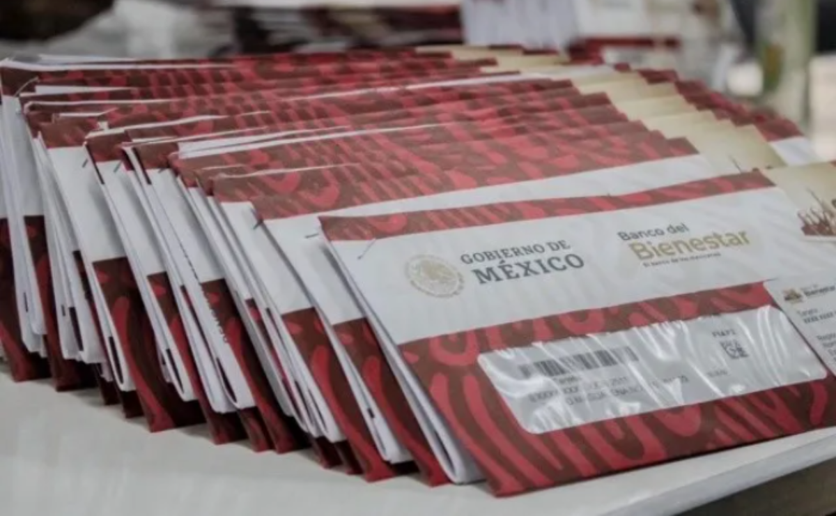 Mexiquense son las primeras en recibir la tarjeta del programa federal “Pensión Mujeres con Bienestar” Foto: Especial