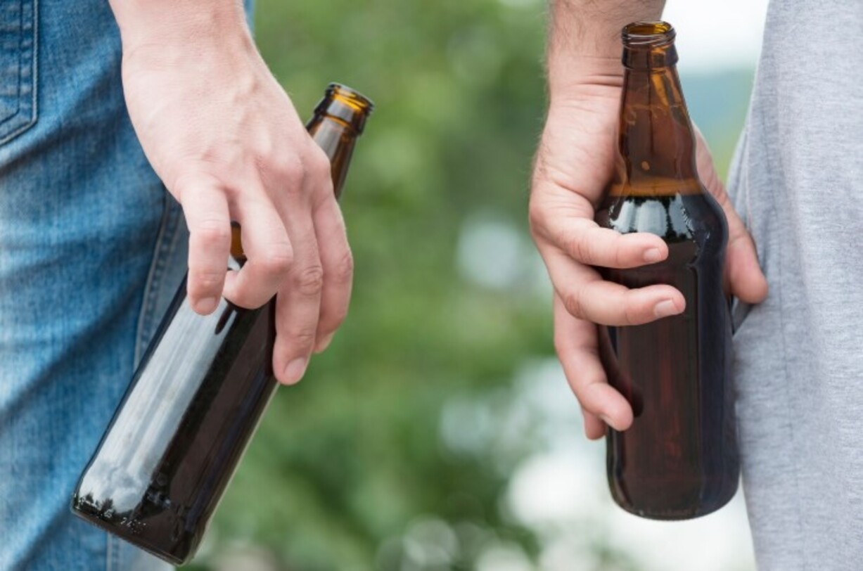 ¿Qué pasa si vendes alcohol a un menor en Edomex? ¡Conócelas sanciones!