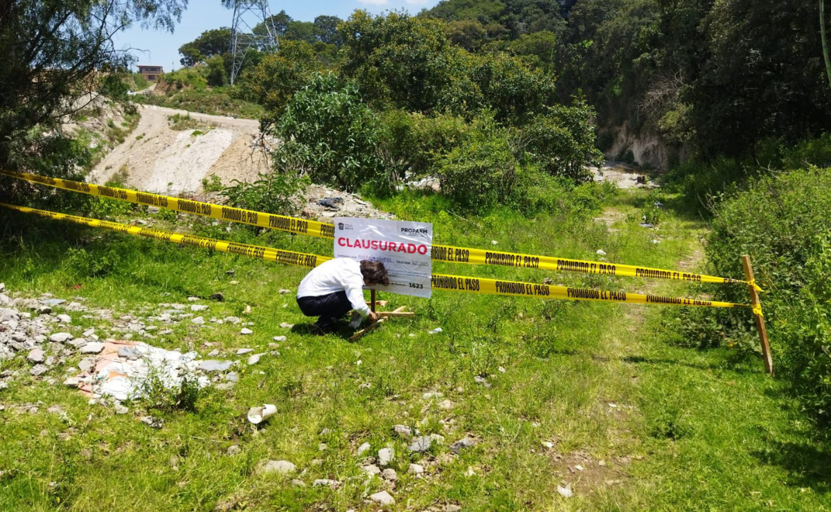 Cierre definitivo de un tiradero ilegal que afectaba a la zona de La Joya, en Naucalpan, tras la presión de la comunidad. Foto: Especial