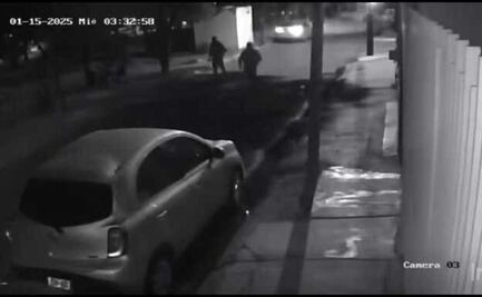 ¡Impactante! A empujones roban auto en Cuautitlán Izcalli