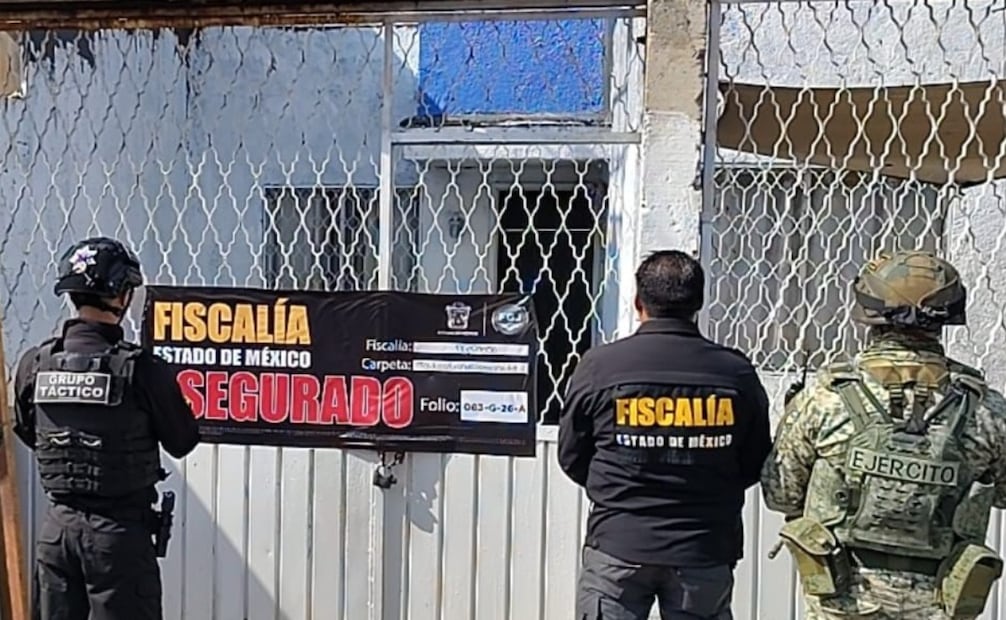 Operación Restitución: Elementos de la FGJEM aseguran inmuebles en Bosques de la Hacienda. Foto Especial