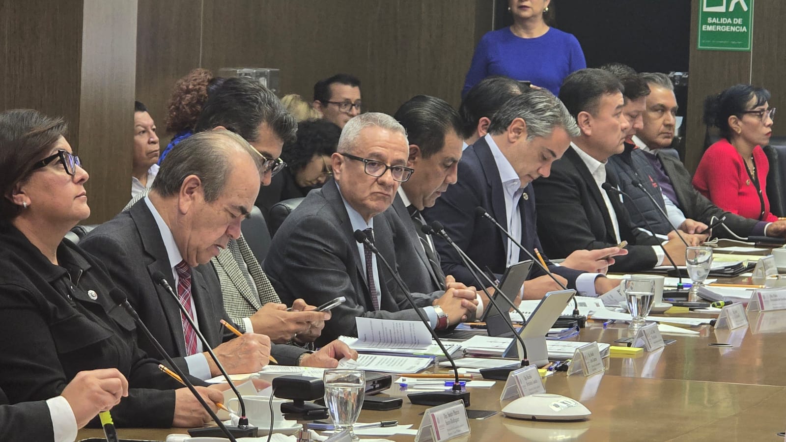 Edomex destinará $2,600 millones al Tren Texcoco-La Paz y miles de millones a Mexicables y Mexibuses en 2026.  Foto Especial