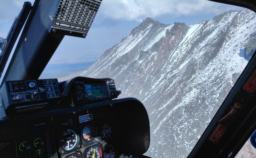 Grupo Relámpagos realizó 29 vuelos de seguridad y prevención alrededor del cráter del Nevado de Toluca. Foto. Especial