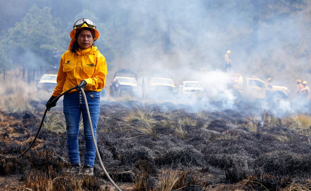 Genoveva González González decidió formar parte del equipo de brigadistas contra incendios forestales de Probosque / Foto Arturo Hernández