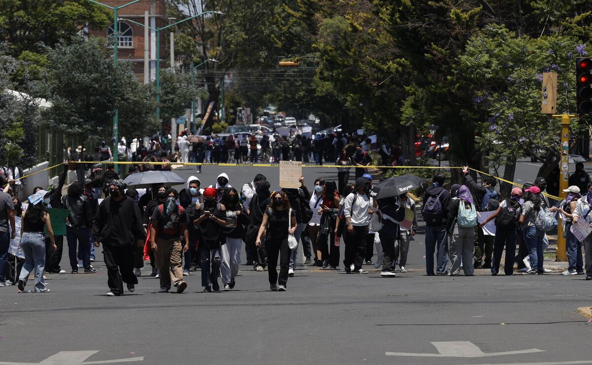 Los estudiantes de la UAEMéx habían anunciado previamente el bloqueo en la zona. Foto: Arturo Hernández / El Universal Estado de México