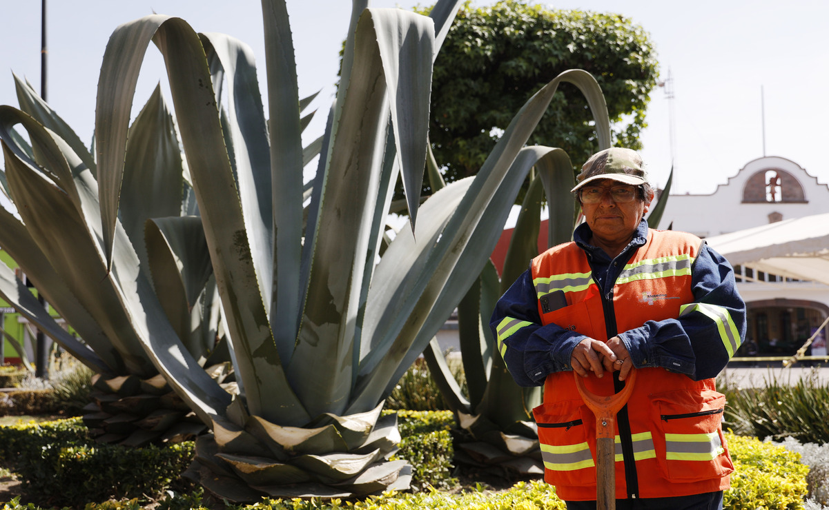 Esther Centanes Cruz se convirtió en mamá a los 19 años, desde entonces ha dividido su vida entre la maternidad y el trabajo. Foto: Arturo Hernández / El Universal Edomex