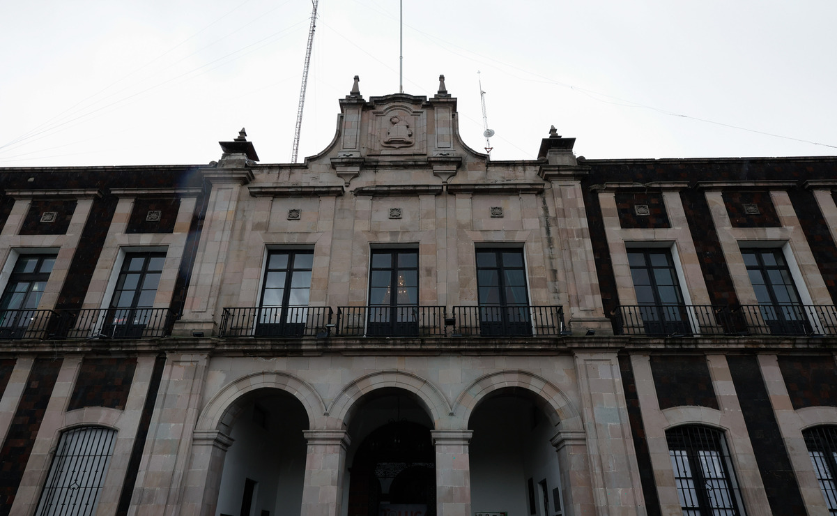A comienzos de 2025, en sesión de cabildo se dio a conocer que habría recortes, conversión y compactación de plazas / Foto Arturo Hernández