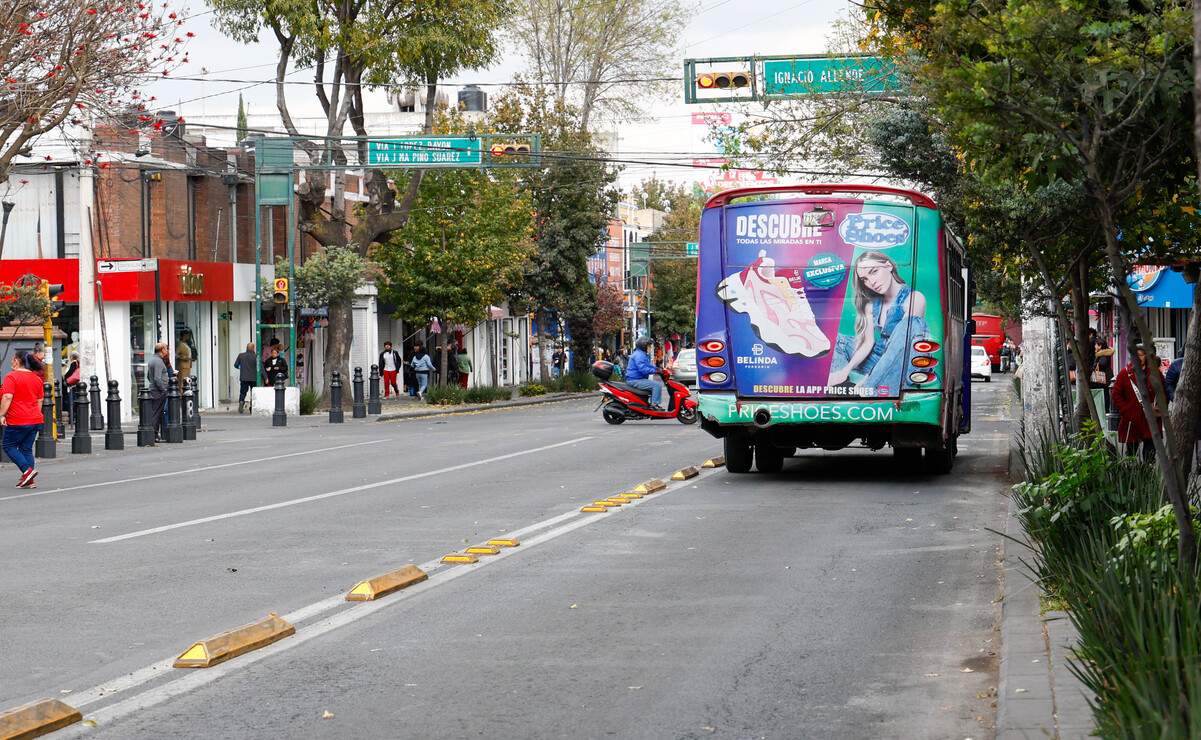 Algunos peatones aseguraron que se necesita cultura vial para mayor seguridad en las calles. Foto: Arturo Hernández