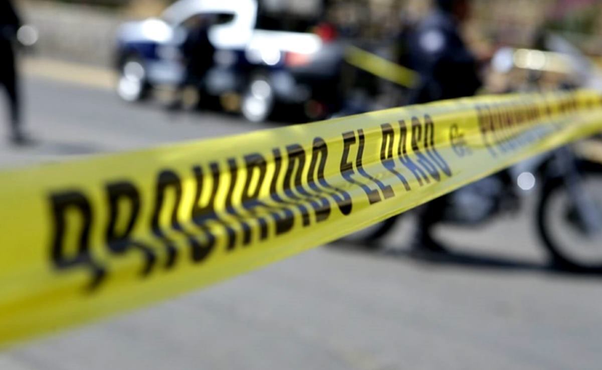 Al lugar arribaron elementos del área de homicidios de la FGJEM y Servicios Periciales para realizar las diligencias. Foto: Especial