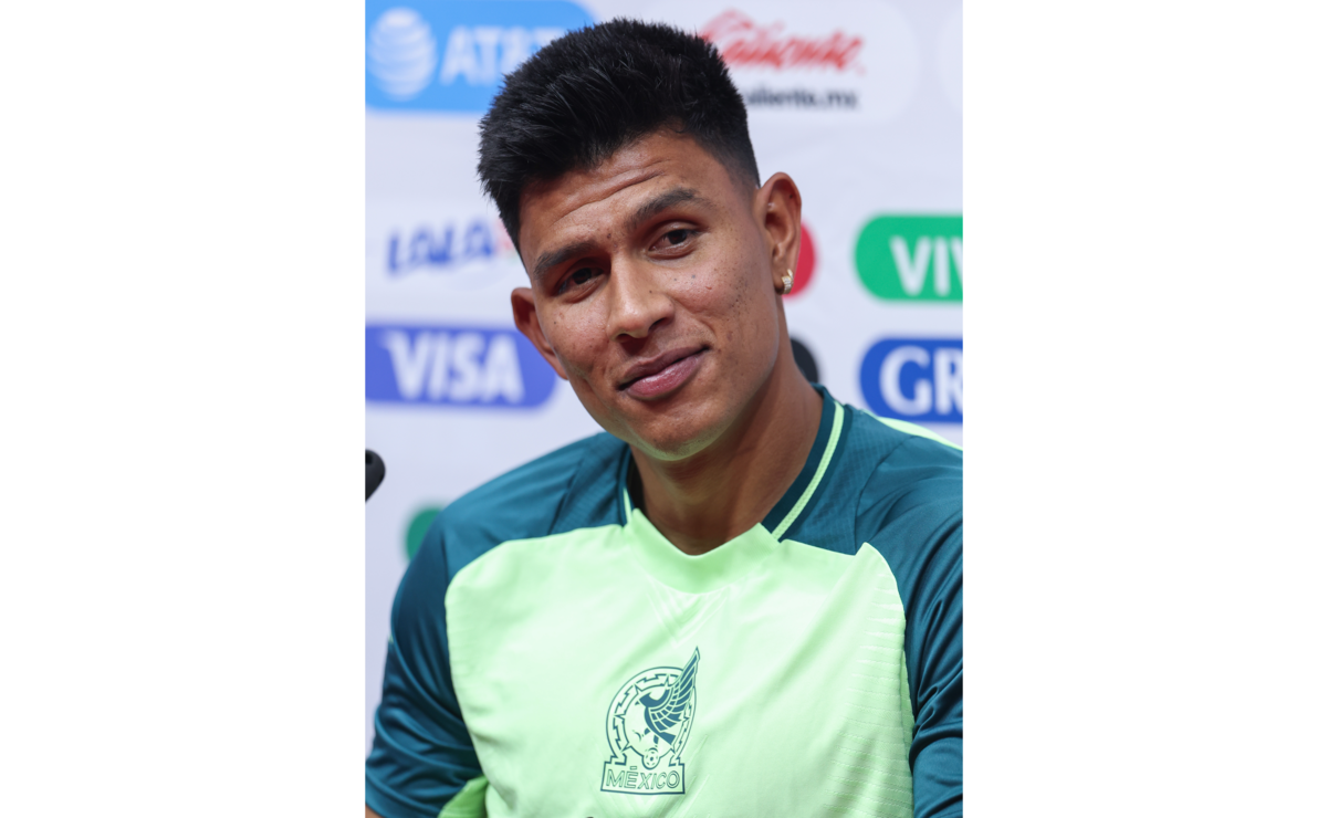 Jesús Gallardo exhortó a la afición a mostrar su apoyo hacia el Tricolor. Foto: Especial