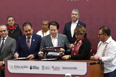 Delfina Gómez lanza campaña masiva de alfabetización ¡No más rezago educativo!