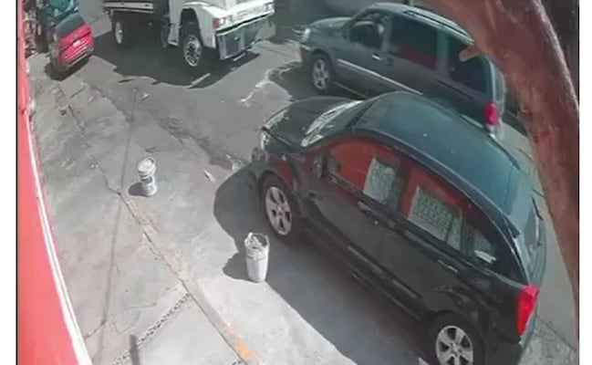 ¡Video! Le dispara a pipero de 21 años tras una discusión vial en Chimalhuacán; todo quedó grabado