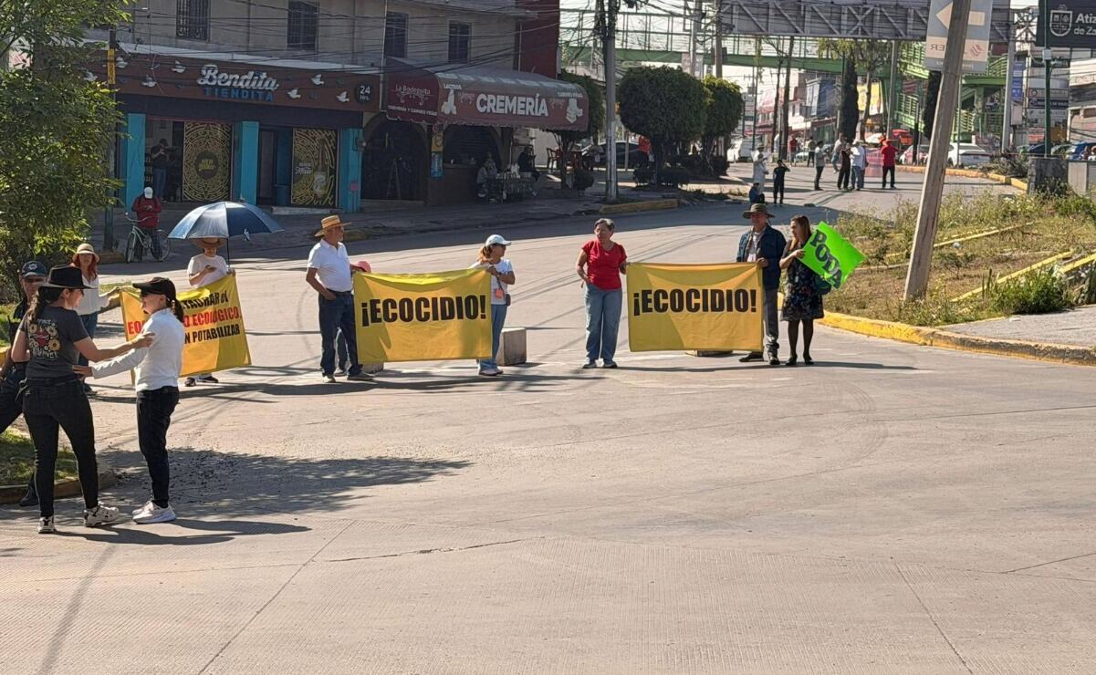 ¡Precaución! Manifestantes bloquean el paso vehicular en límites de ...