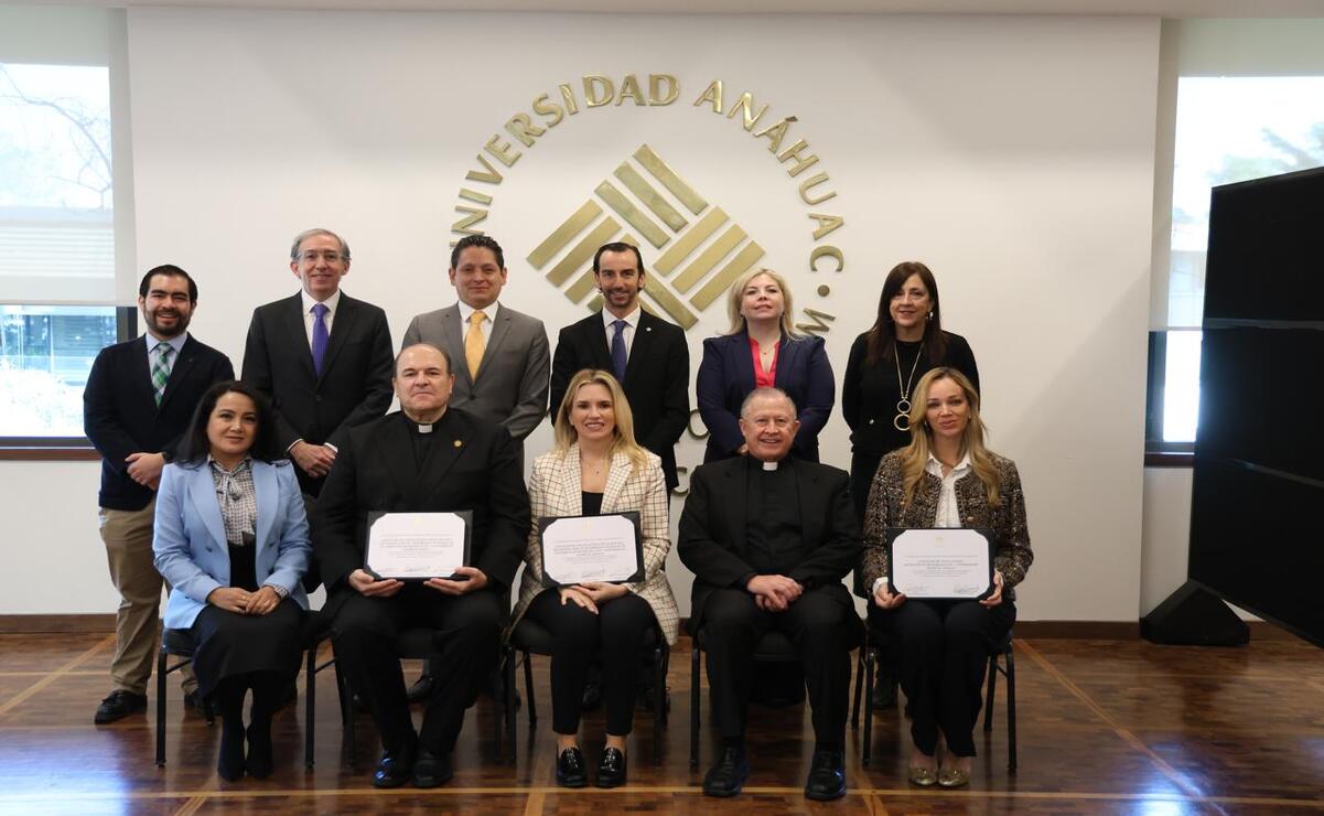 Las becas están dirigidas a jóvenes de escasos recursos / Foto: Especial