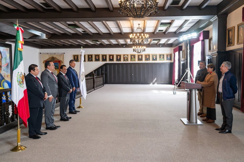 La gobernadora Delfina Gómez adelantó que durante el resto de enero se concretarán nuevas renuncias y reubicaciones en áreas clave del gobierno estatal. Foto Especial