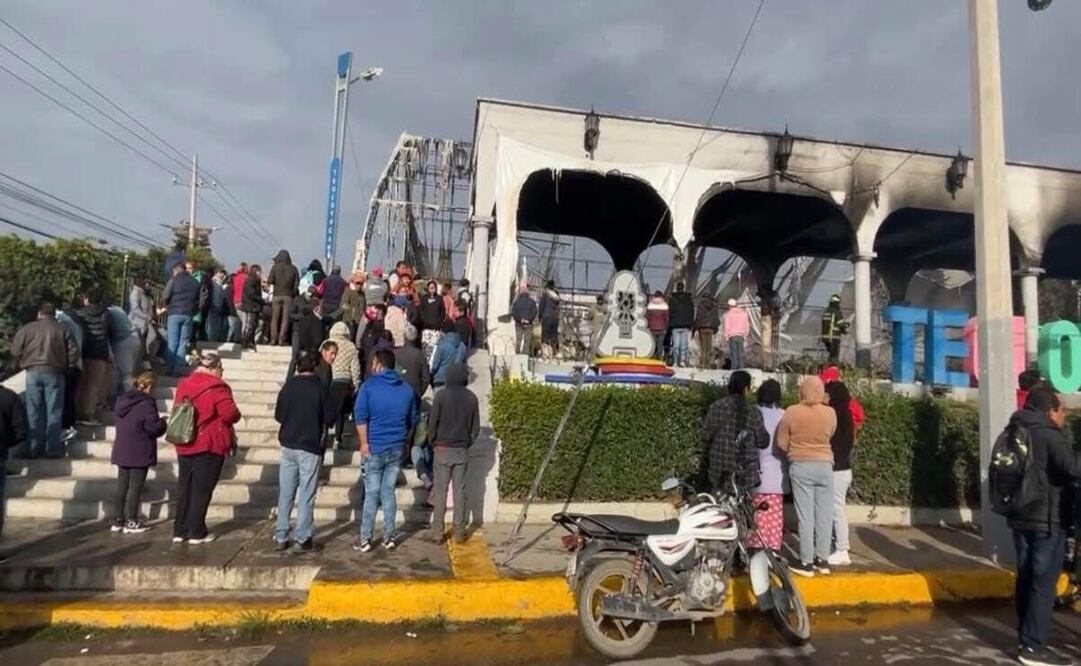 Elementos de Protección Civil y Bomberos de Teoloyucan, Coyotepec y Huehuetoca llegaron al sitio para combatir el fuego / Foto Especial