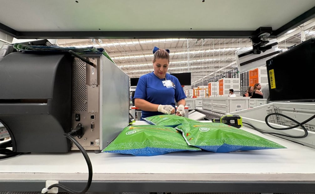 Con una inversión de 400 millones de pesos en tecnología avanzada, el nuevo CEDIS cuadruplicará la productividad de sus pedidos. Foto Especial