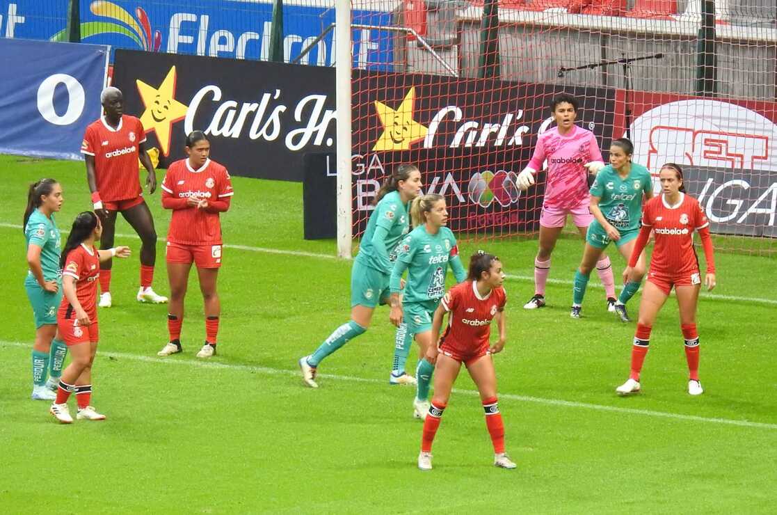 Toluca femenil vence 2-0 a León en la cancha del Nemesio Diez